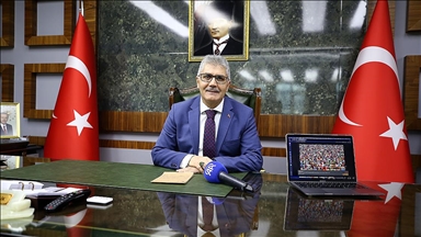 Bingöl Valisi Çelik, AA'nın "Yılın Kareleri" oylamasına katıldı