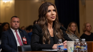 US House Democrats warn Trump to fire Homeland Security chief or face impeachment push