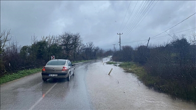 Çanakkale'de yoğun sağanak etkili oldu