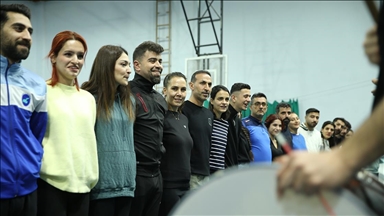 Siirt'te eğitimcilerden oluşan topluluk, kültürel değerleri halk oyunlarıyla sahneleyecek