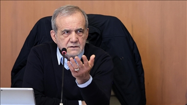 Iran says ‘fully prepared’ for war, prioritizes dialogue amid US threats