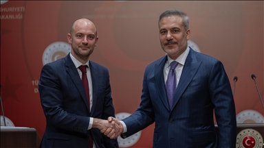 فيدان: تركيا وفرنسا لديهما ملفات تعاون تشمل قضايا إقليمية ودولية