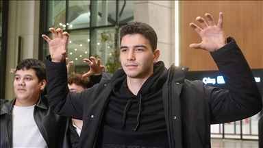 Yasin Özcan, Beşiktaş için İstanbul'a geldi