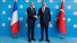 وەزیرانی دەرەوەی تورکیا و فەڕەنسا لە ئەنقەرە کۆبوونەوە