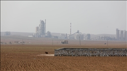 AA ekibi DEAŞ'la işbirliği yapmakla suçlanan Fransız şirketi Lafarge'ın Suriye'deki fabrikasını görüntüledi