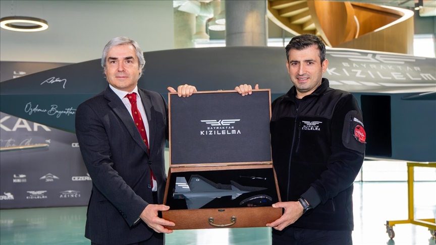 وزير الدفاع البرتغالي يُشيد بالمسيّرات المسلحة التركية