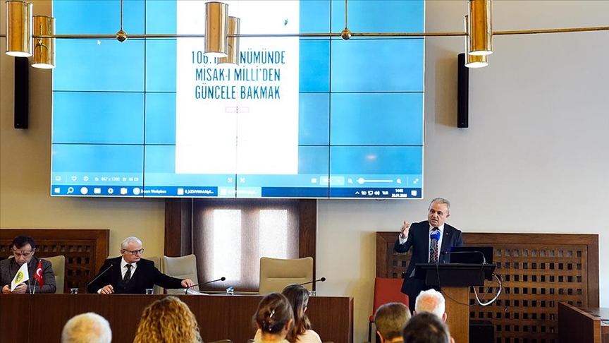İstanbul'da "106. Yıldönümünde Misak-ı Milli'den Güncele Bakmak Sempozyumu" düzenlendi