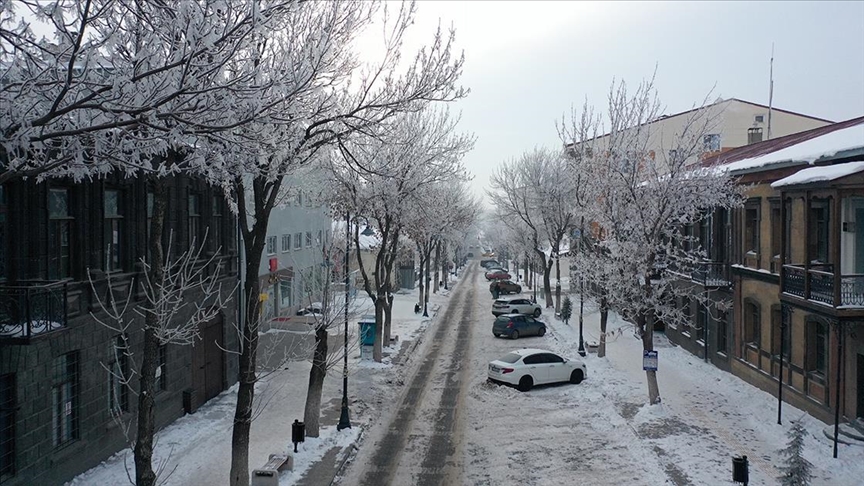 Li Erzirom, Agirî, Erdexan û Qersê tesîra sir û sermayê dewam dike