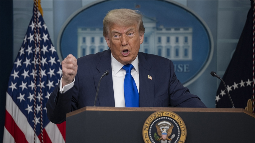 ABD Başkanı Trump: "Devasa bir armada İran'a ilerliyor"