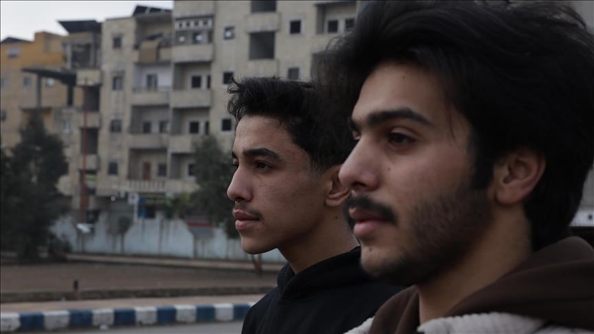 طفل محرر من سجون قسد: ممنوعون من الدعاء والصلاة والتعذيب مستمر