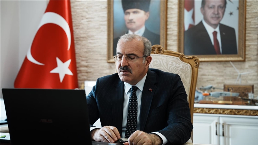 Çanakkale Valisi Toraman, AA'nın "Yılın Kareleri" oylamasında tercihlerini yaptı