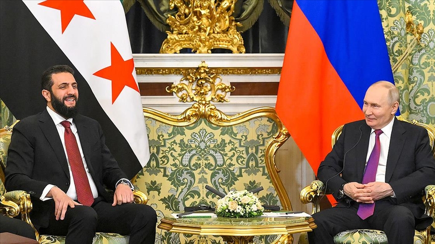 Rusya Devlet Başkanı Putin ve Suriye Cumhurbaşkanı Şara Moskova'da görüştü