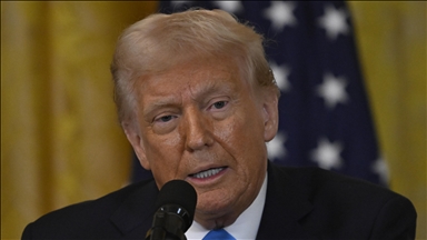 ترامب: حللنا مشكلة هائلة بالتعاون مع سوريا