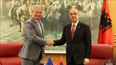 Presidenti Begaj takon raportuesin për Shqipërinë në Parlamentin Evropian