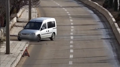 Kırıkkale'de uygulamadan kaçan sürücü dronla takip edilerek yakalandı