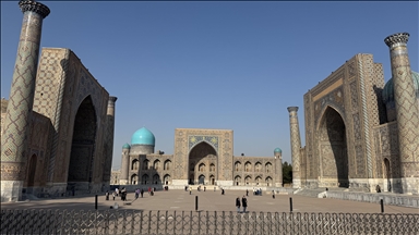 Özbekistan'ın resmi ve tarihi başkentleri Taşkent ve Semerkant