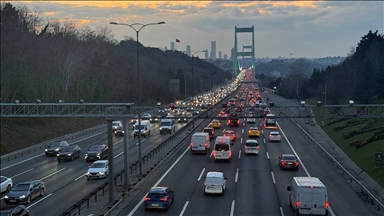 İstanbul'da akşam saatlerinde trafik yoğunluğu yüzde 85'e çıktı