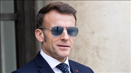 Paris condamne l’attaque russe contre un train de passagers et annonce l’envoi de générateurs en Ukraine