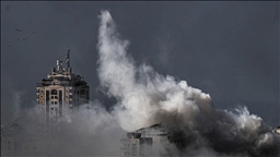 Израиль продолжает воздушные и наземные атаки на северную и южную части сектора Газа