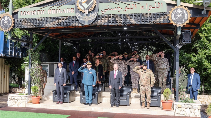 الجيش اللبناني يتسلم دفعة أولى من هبة قطرية تشمل آليات عسكرية