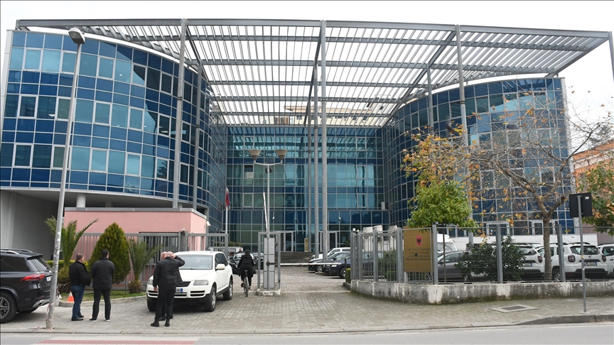 Mbahet seanca gjyqësore për çështjen ndaj ish-presidentit të Shqipërisë, Ilir Meta