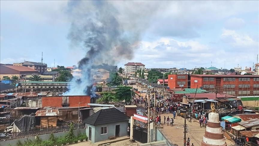 Shpërthime dhe të shtëna me armë zjarri pranë aeroportit në kryeqytetin e Nigerit