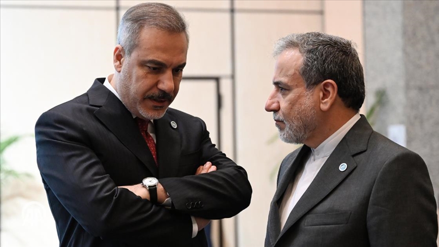 وزير الخارجية الإيراني يزور تركيا الجمعة 