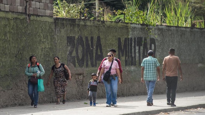 ‘We ran outside in terror’: Venezuelans recall chaos during US raid on Maduro