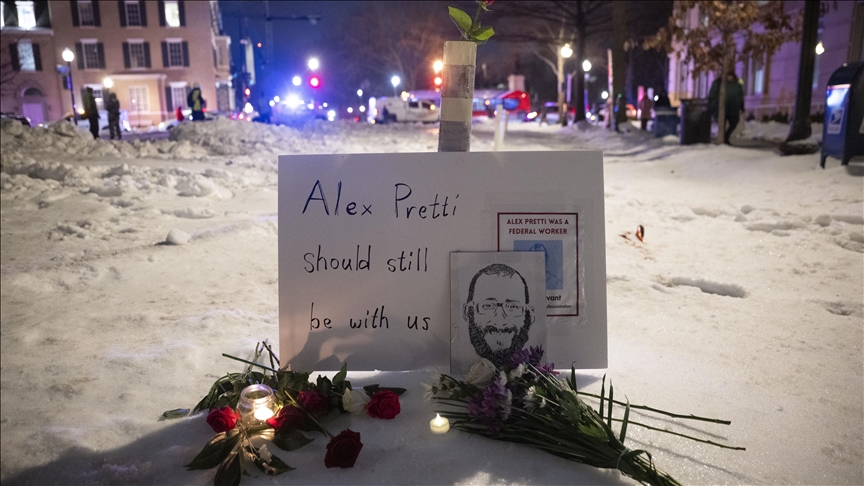 New video shows Alex Pretti in confrontation with federal agents 11 days before he was killed