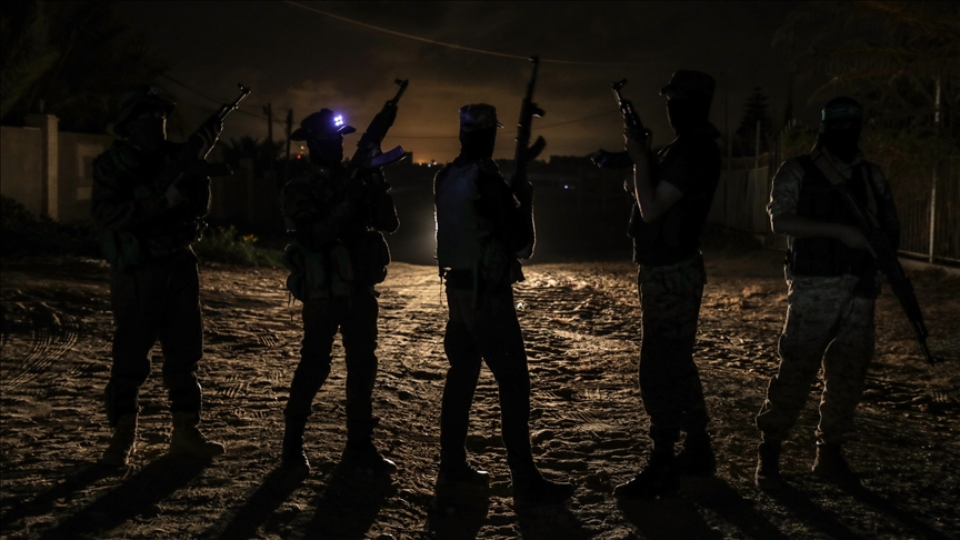 Bivši izraelski zarobljenik ispričao da je bježao od izraelskog bombardovanja uz borce Hamasa