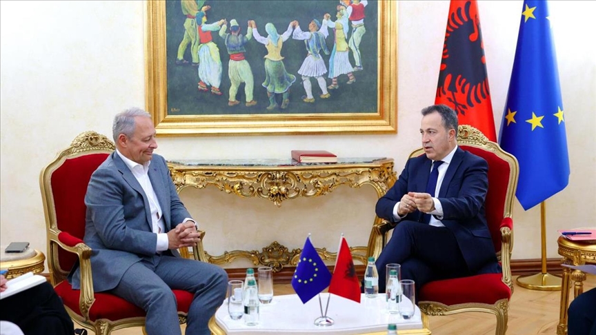 Predsjednik albanskog parlamenta Peleshi razgovarao s izvjestiocem Evropskog parlamenta za Albaniju