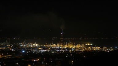 TÜPRAŞ İzmit Rafinerisi'ndeki yangının kontrol altına alındığını bildirdi