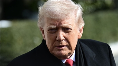 Trump, ABD'nin herhangi bir ülkeden daha düşük oranda faiz ödemesi gerektiğini belirtti