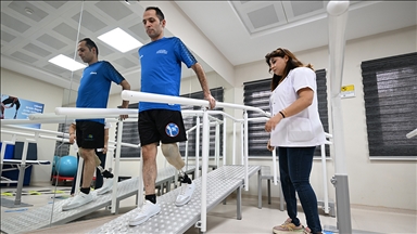 Deprem sonrası kurulan merkez 1460 engelli hastaya umut oldu