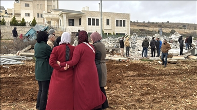 Colonos israelíes ilegales incendian viviendas palestinas en la Cisjordania ocupada