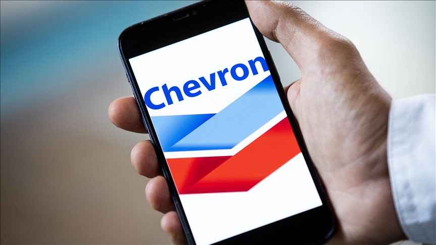 Chevron ve ExxonMobil'in karları geçen yıl azaldı