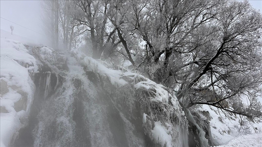 Li Wan, Bedlîs û Hekariyê ji ber berfê hin rê hatine girtin