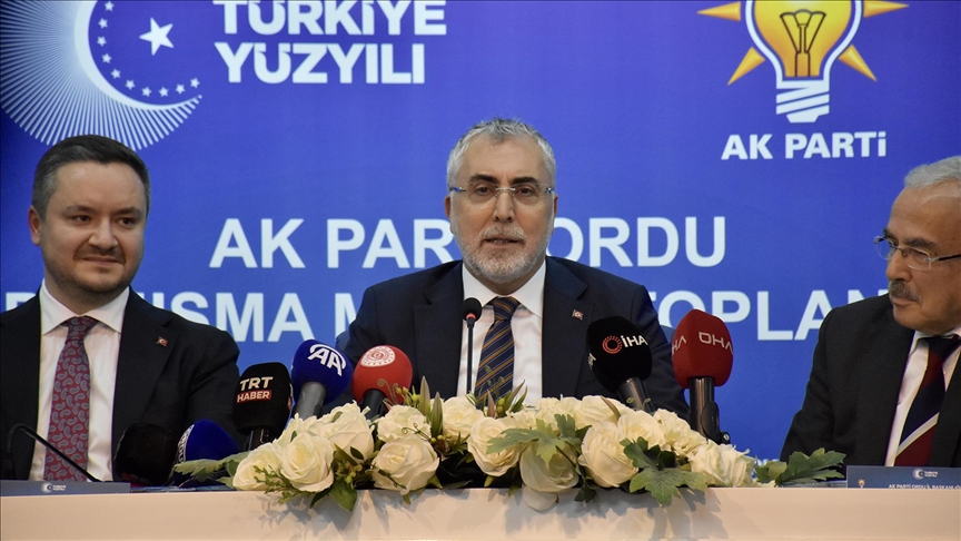 Çalışma ve Sosyal Güvenlik Bakanı Işıkhan: İşsizlik oranı son 25 yılın en düşük seviyesine geriledi