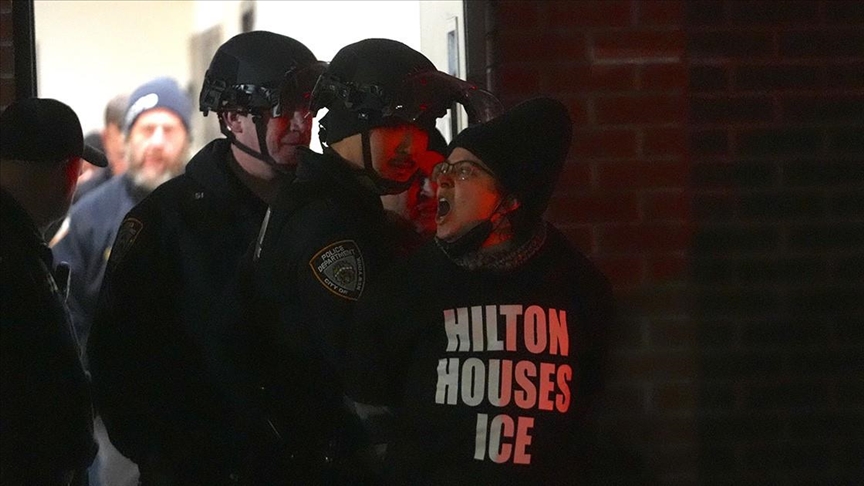 Former CNN anchor taken into custody by US federal agents after Minnesota church protest