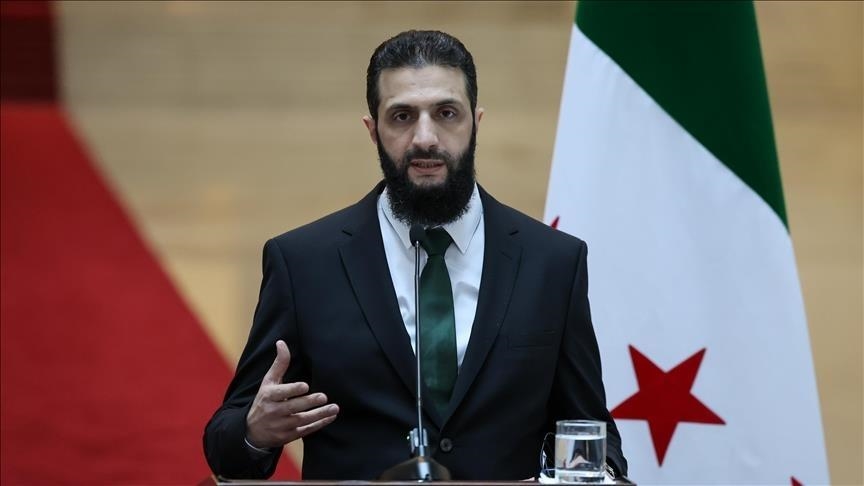 الشرع وبن زايد يبحثان التطورات الإقليمية وإعمار سوريا