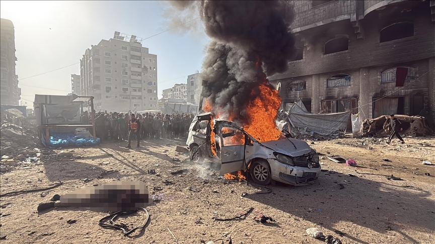 الجيش الإسرائيلي يقتل فلسطينيين اثنين وسط غزة ويقصف برفح 