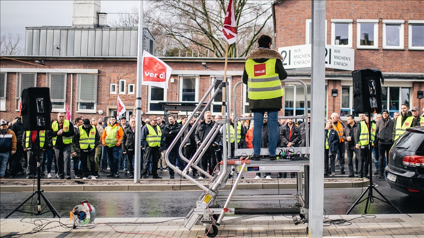 Union calls for public transport strike across Germany on Monday