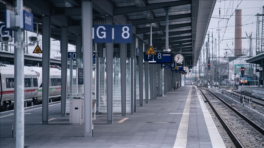 Allemagne : les travailleurs des transports publics décident d’une grève d’avertissement de 24 heures