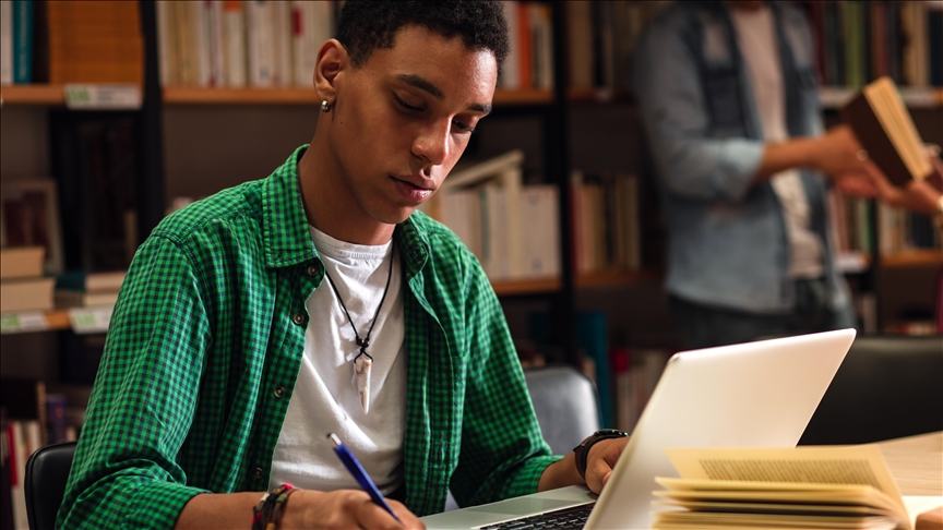 France : un enseignant d’EPS accusé de violences sexistes et sexuelles par des élèves