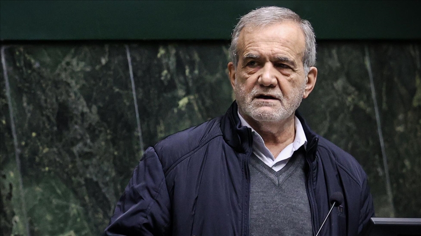 İran Cumhurbaşkanı, diplomasinin başarılı olması için ABD'nin tehditlerden kaçınması gerektiğini belirtti