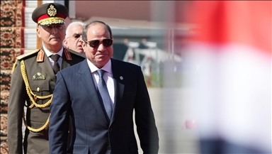 الرئيس المصري يحذر من "تداعيات خطيرة" جراء التصعيد مع إيران