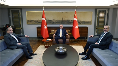 الرئيس أردوغان يلتقي وزير خارجية إيران في إسطنبول