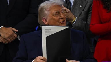 Trump tegaskan tak akan menarik agen ICE dari Minnesota meski tekanan meningkat