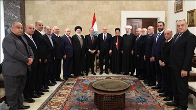 عون ينفي تلقيه أي طرح لإقامة منطقة اقتصادية جنوب لبنان