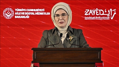 Emine Erdoğan: 2025 sonu itibarıyla 10 bin 841 çocuğumuz, 9 bin 96 ailenin sıcak yuvasında sevgiyle büyüyor
